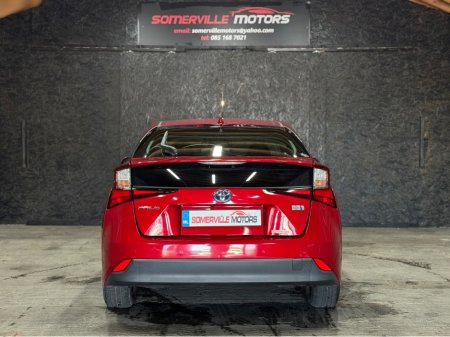 2020 Toyota Prius - thumbnail 5