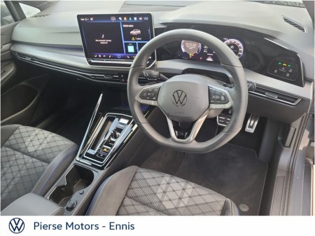 2025 Volkswagen Golf - photo 2