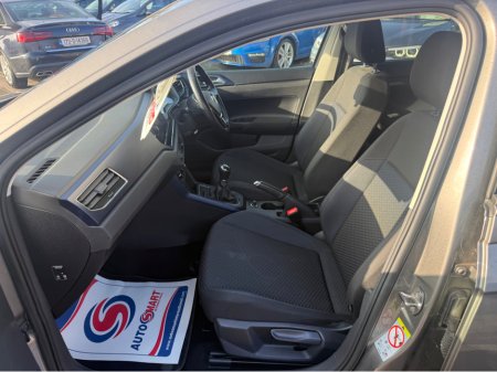 2021 Volkswagen Polo ** ONLY 48KMS €18,950 thumbnail