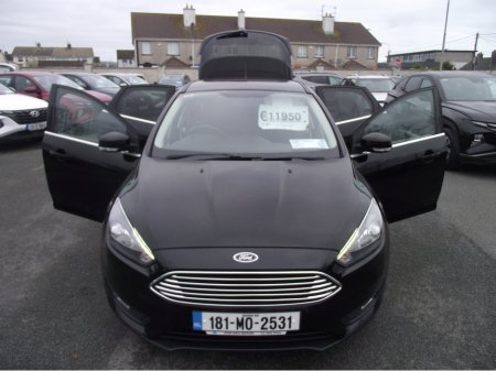 2018 Ford Focus - thumbnail 15