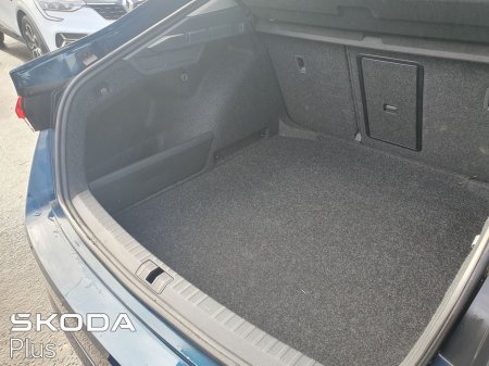 2024 Skoda Octavia Ambition 2.0TDi 150HP - Tiny Mileage 2 Year Warranty €33,995 thumbnail