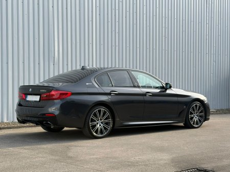 2018 BMW 5 Series - thumbnail 5