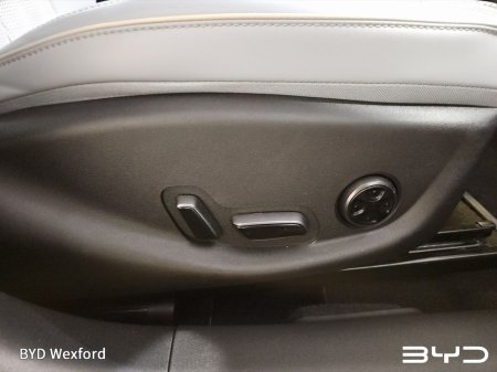 2024 BYD Seal 82.5kWh Excellence 4WD €41,475 thumbnail