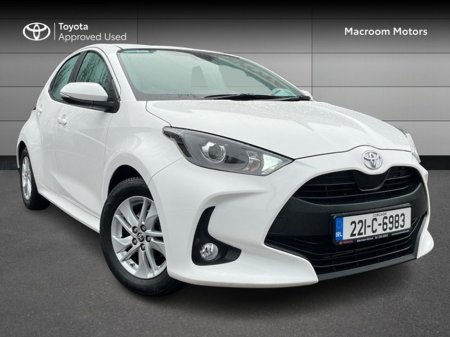 2022 Toyota Yaris FRESH SELECTION OF TRADE-INS YARIS 1.0 LUNA 4DR thumbnail