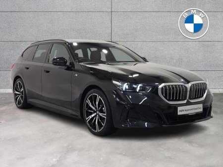 2025 BMW 5 Series 530 E M Sport Auto 530 e M Sport 530 e eDrive 22.1 kWh PHEV 299 184BHP /135 kw Auto Start/Stop thumbnail