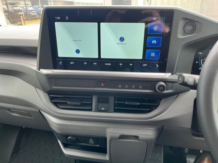 2026 Volkswagen Transporter - thumbnail 9