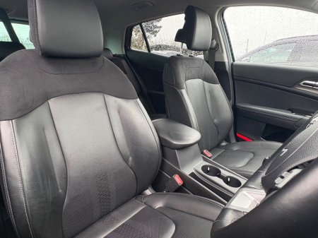 2025 Kia Sportage - thumbnail 5