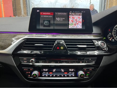 2018 BMW 5 Series ONLY €22950! 2018 BMW 520D 523D LUXURY 2.0 AUTOMATIC / CRUISE CONTROL / 360° PARKING CAMERA / ELECTRIC MEMORY HEATED & MASSAGING SEATS / HEATED REAR SEATS / AMBIENT LIGHTS €22,950 thumbnail