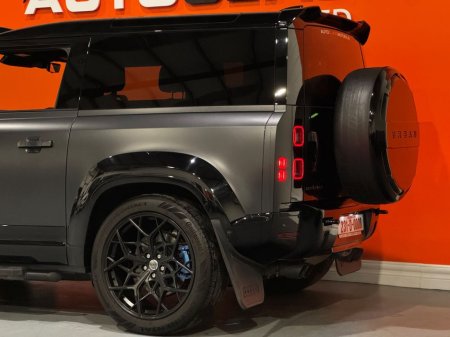 2023 Land Rover Defender - thumbnail 10