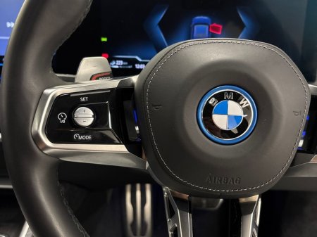 2024 BMW 7 Series - thumbnail 17