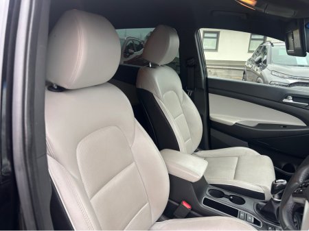 2019 Hyundai Tucson IX35 EXECUTIVE PLUS 5DR €22,000 thumbnail