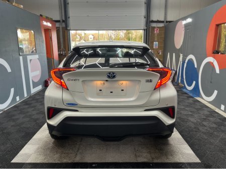 2019 Toyota C-HR €19950 2019 TOYOTA C-HR S LED PACKAGE 1.8 AUTOMATIC / CRUISE CONTROL AND MORE €19,950 thumbnail