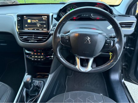2018 Peugeot 2008 ACTIVE 1.2 PURETECH 82 4DR €10,500 thumbnail