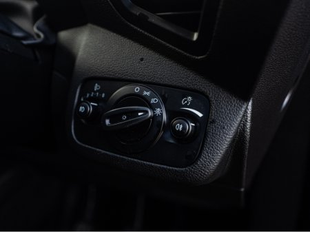 2017 Ford Kuga 2017 Kuga 1.5d TITANIUM/High spec/1yr warranty €15,888 thumbnail