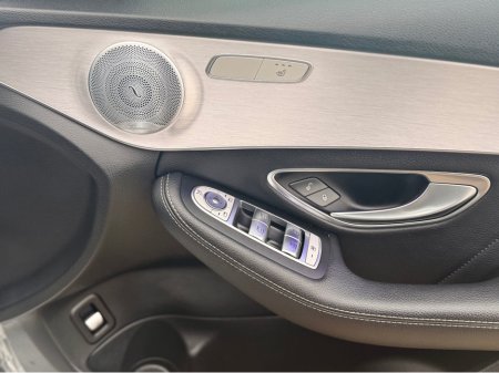 2019 Mercedes-Benz C Class C SERIES D AMG LINE PREMIUM + 4DR AUTO €29,500 thumbnail