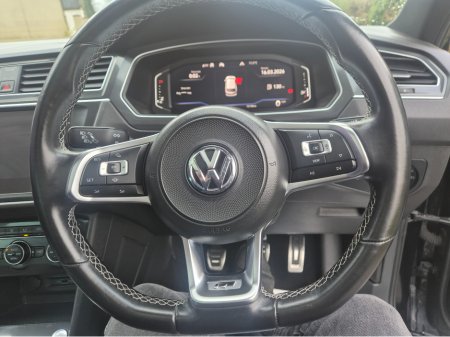 2020 Volkswagen Tiguan - thumbnail 17