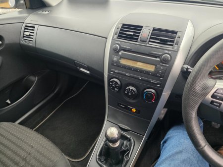 2012 Toyota Corolla - thumbnail 9