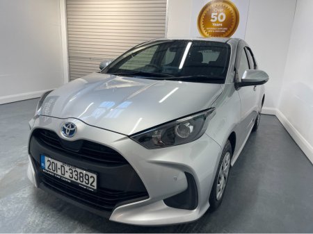 2020 Toyota Yaris (Low Kms) HYBRID 1.5 AUTOMATIC 5DR MODEL  www.bolandscarcentre.ie €15,900
