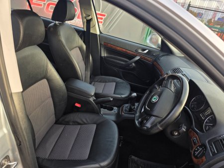2013 Skoda Octavia 1.6 CR TDI Exclusive €6,950 thumbnail