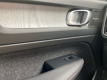 2026 Volvo EC40 - thumbnail 18