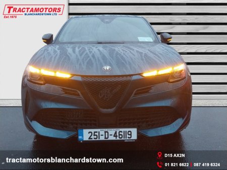 2025 Alfa Romeo Junior IBRIDA 1.2 136BHP MHEV 5 €35,999 thumbnail