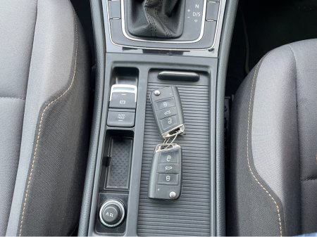 2016 Volkswagen Golf 1.2 TSI BLUEMOTION ALLSTAR MODEL DSG AUTO €15,500 thumbnail