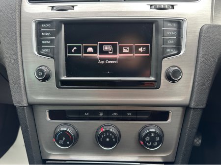 2016 Volkswagen Golf EDITION-R 1.6 TDI MANUAL 5SPEED 5DR 1 110HP thumbnail