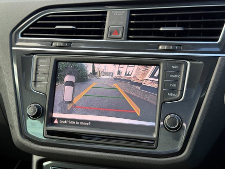 2017 Volkswagen Tiguan 2.0 TDI 115HP BMT Comfortline €17,950 thumbnail