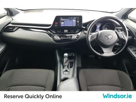 2018 Toyota C-HR 1.8 Hybrid Luna €19,995