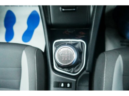 2016 Toyota Auris 1.6 D BUSINESS EDITION 1 110BHP 5DR €12,750 thumbnail