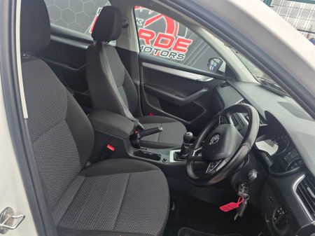 2016 Skoda Octavia - thumbnail 8