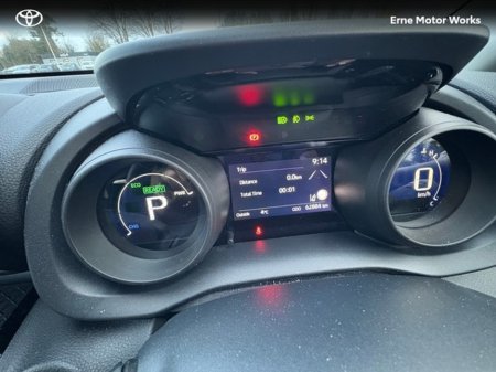 2024 Toyota Yaris Cross YARIS CROSS LUNA €26,450 thumbnail