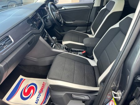 2021 Volkswagen T-Roc 2.0 TDI 150bhp Sport DSG €25,895 thumbnail