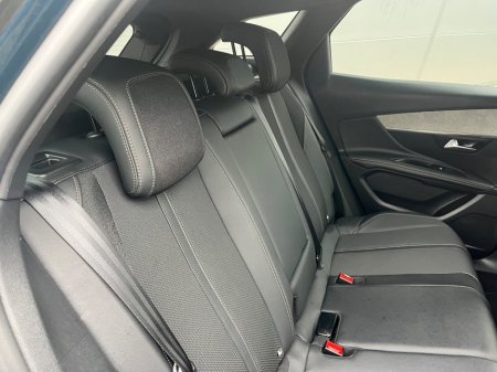 2024 Peugeot 3008 - thumbnail 9