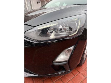 2020 Ford Focus - thumbnail 20