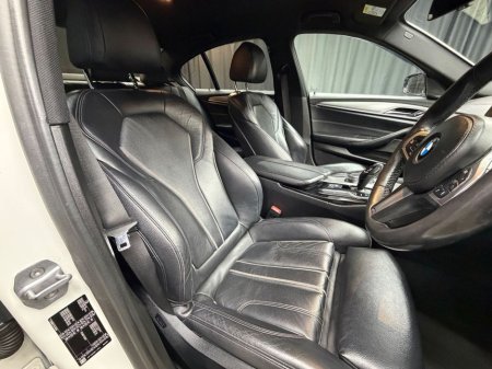 2019 BMW 5 Series - thumbnail 22