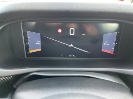 2025 Jeep Avenger 1.2 PETROL 100HP MT Altitude thumbnail