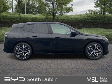 2022 BMW iX - thumbnail 7