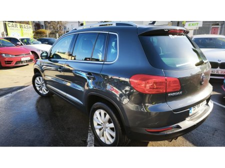 2015 Volkswagen Tiguan - thumbnail 3