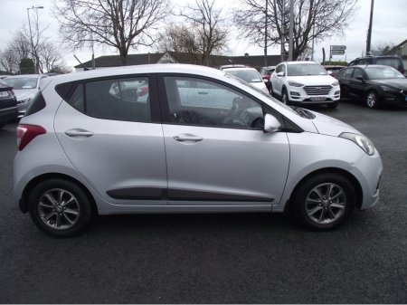 2015 Hyundai i10 1.0 DELUXE AUTO 5DR thumbnail