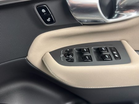 2026 Volvo XC90 - thumbnail 25