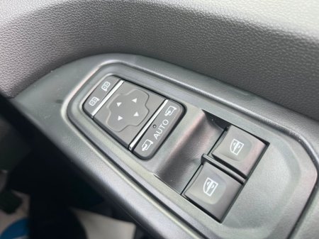 2026 Renault Trafic - thumbnail 8