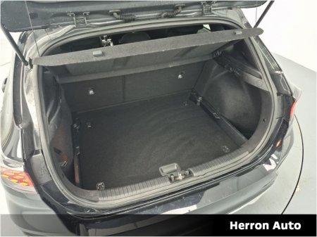 2025 Kia Ceed 1.0 GT Line Petrol €28,900 thumbnail