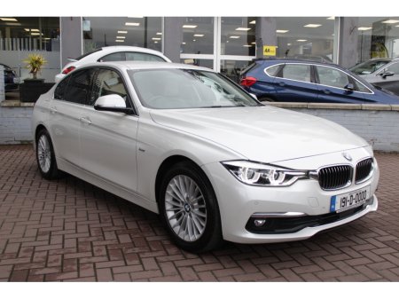 2019 BMW 3 Series - view 2