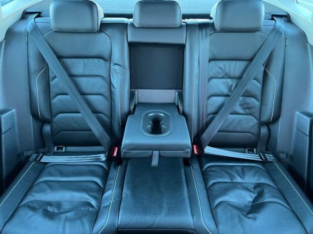 2018 Volkswagen Tiguan HIGHLINE 2.0 TDI 4MOTION // LEATHER HEATED SEATS // DIGITAL CLUSTER //360 SURROUND PARKING CAMERAS €26,900 thumbnail