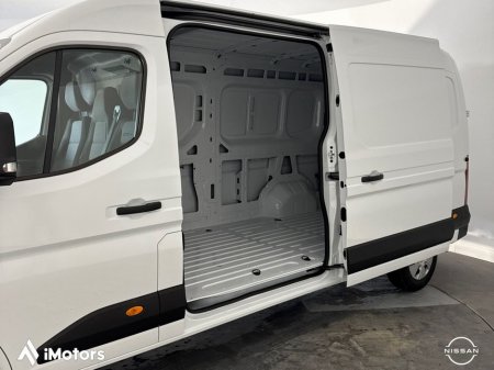 2026 Nissan Interstar DEMO 150 SV Premium Auto thumbnail