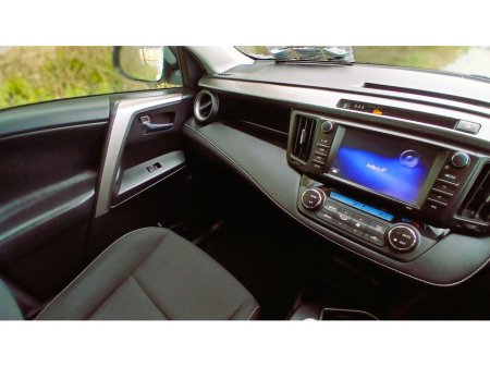 2018 Toyota Rav4 - thumbnail 11