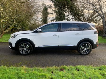 2018 Peugeot 5008 ALLURE 1.5 BLUE HDI 130 6 6.2 4DR €15,995 thumbnail