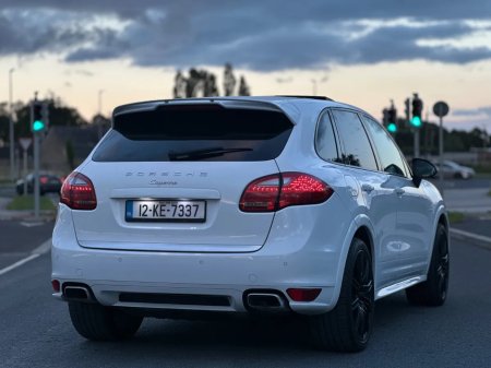 2012 Porsche Cayenne 3.0 V6 5DR 2ST €21,995 thumbnail