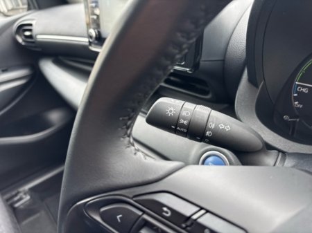 2024 Toyota Yaris - thumbnail 11